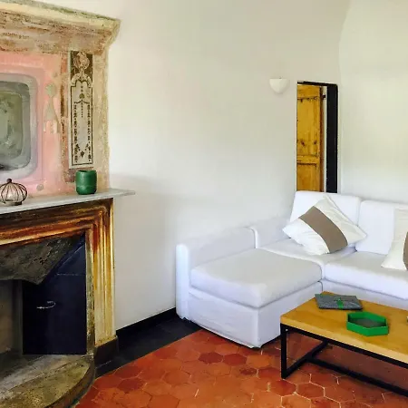 Locazione Turistica Casa Giulia Дом отдыха *